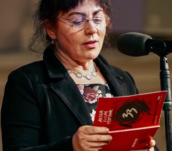 Directoarea Astra Film Festival a leșinat pe scenă, la deschidere. Ce a provocat incidentul