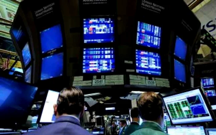 Bursele din SUA au închis pe verde, după cinci şedinţe consecutive de scăderi