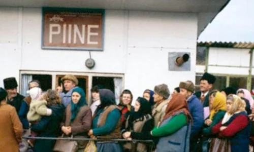 SONDAJ Jumătate dintre români suspină după comunism jpeg