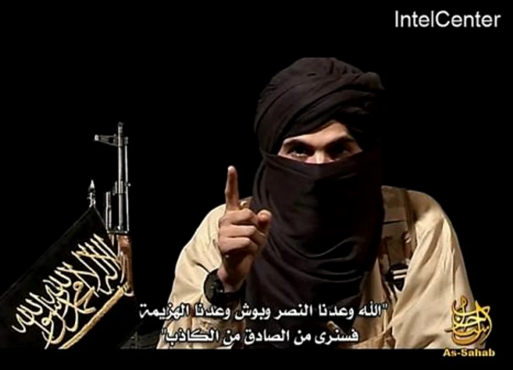 
    Al Qaida a difuzat trei înregistrări video pe site-urile islamiste  