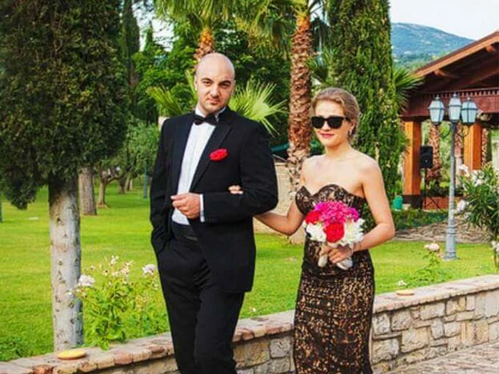 
    Mirela Vaida, în ziua nunţiiFoto:Arhivă personală  