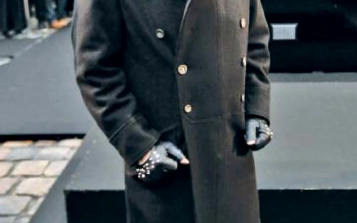Logoul brandului Karl Lagerfeld este profilul inconfundabil al designerului   p Foto: reuters