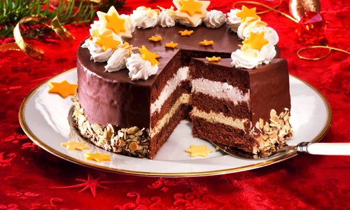 tort rom nuci frisca ciocolata jpeg