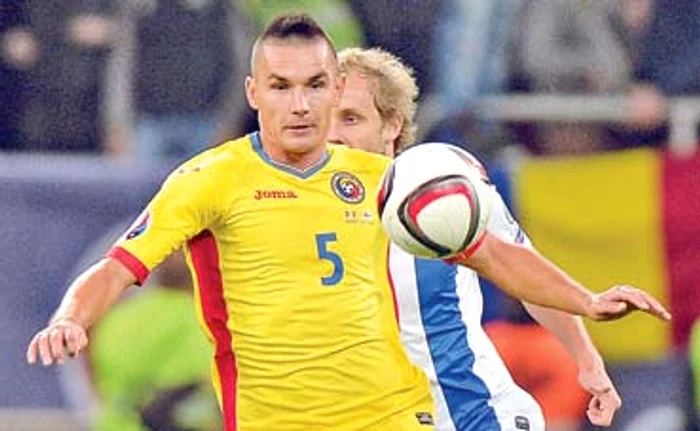 
    Hoban şi coechipierii nu vor avea la dispoziţie reţelele de socializare  