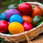 oua vopsite de paste jpeg