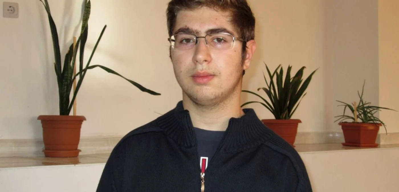 Laurenţiu Ploscaru este elev în clasa a X-a la C.N. "Alexandru Lahovari" din Râmnicu Vâlcea. Foto Adevărul