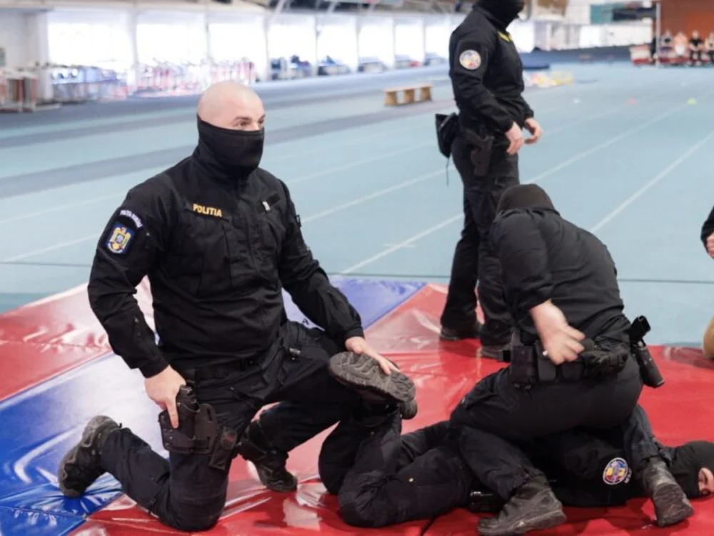 Sindicatul Europol avertizează că se ia în calcul eliminarea pregătirii fizice ca obligație de serviciu. Reacția Poliției Române