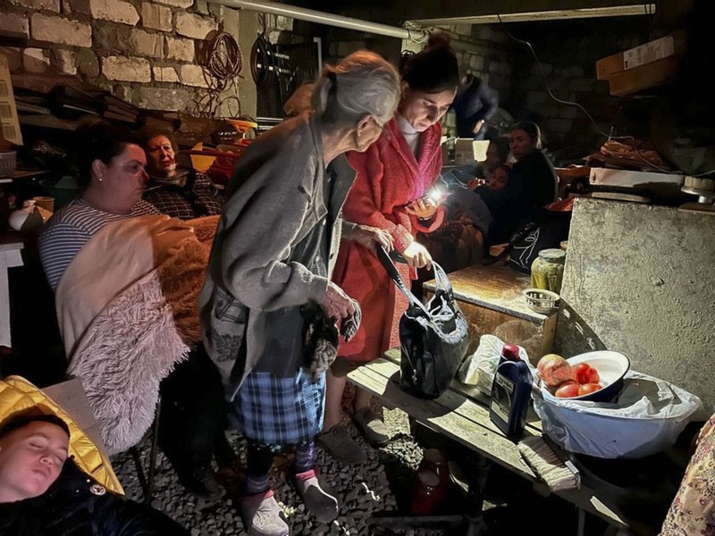 Nagorno-Karabah. O reprezentantă a separatiștilor armeni spune că populația se ascunde în pivnițe de teama unui masacru
