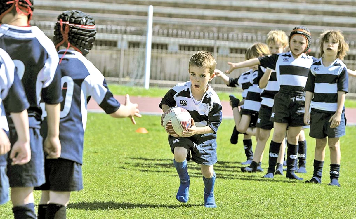 
    Sportul de echipă, cel mai bun prieten pentru o copilărie perfectă   