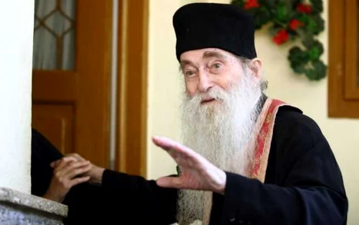 Părintele Arsenie Papacioc FOTO Adevărul