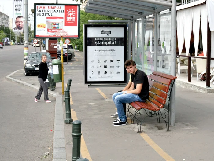 Iată ce poate face o sclipire de moment a celor care au trasat pista de biciclete la intersecţia de la Şincai