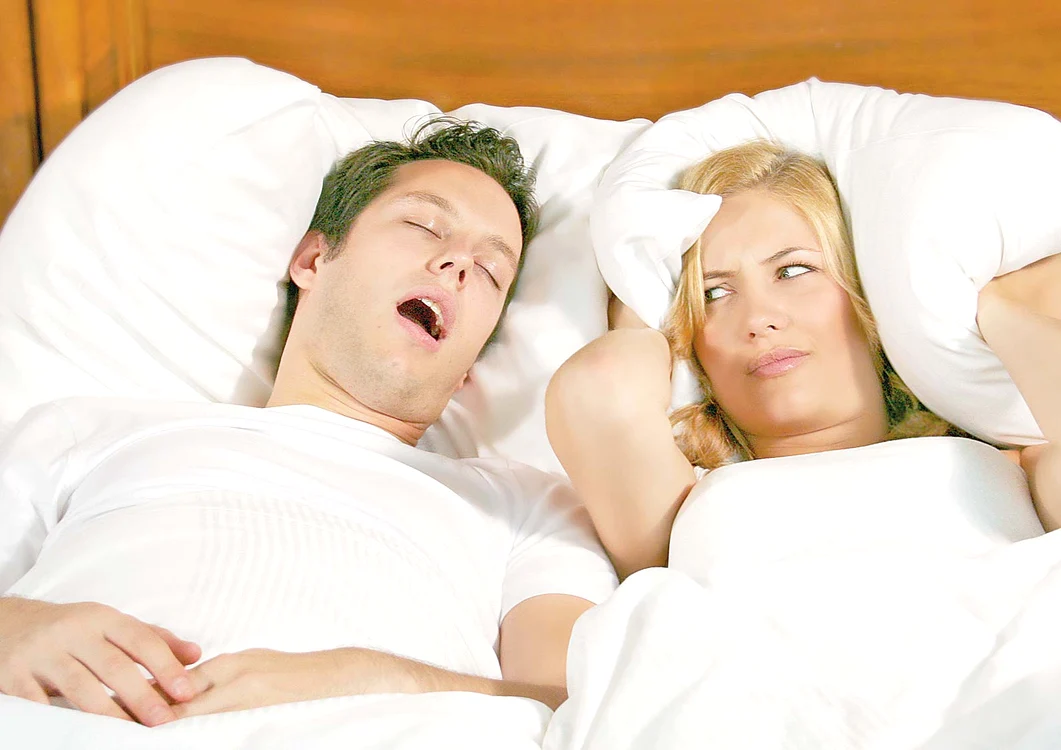 
    Pentru a preîntâmpina această afecţiune, avem nevoie de mult timp de relaxare, de terapie prin râs şi de reglarea regimului nocturn-diurn cu ajutorul măştilor de ochi, căştilor de urechi şi al muzicii ambientale.  