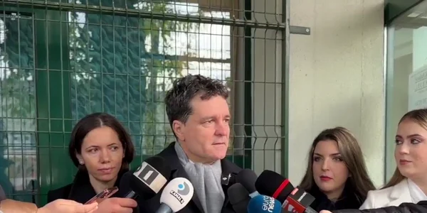 Nicusor dan vot facebook video png