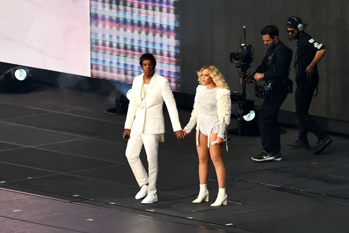 Beyonce şi Jay-Z s-au asigurat că fanii nu vor pierde nici concertul, nici finala Cupei Mondiale FOTO Hepta