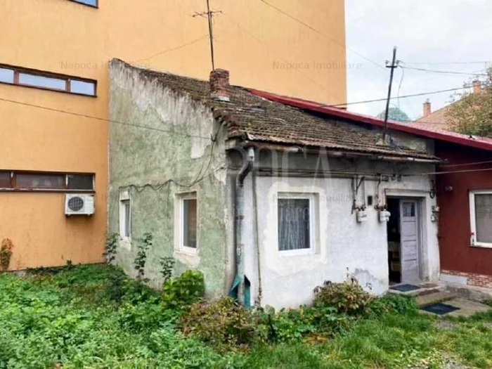 Anexa este prezentată drept "apartament cu 2 camere la casă" FOTO Știri de Cluj