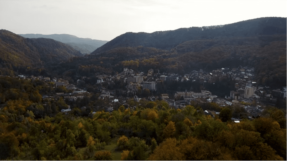O ucraineancă s-a spânzurat la Olănești, Vâlcea. Era mutilată fizic și psihic de războiul din Ucraina