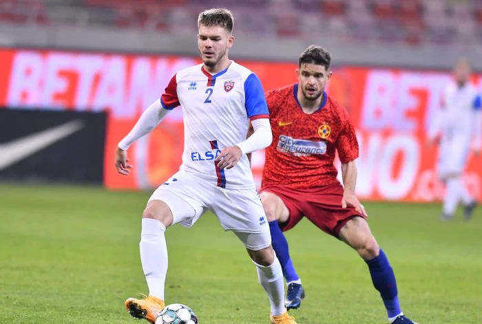 
    Denis Haruț a întors spatele FCSBFOTO: Sportpictures.eu  