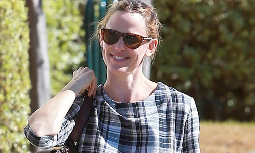Jennifer Garner Spotted At Church jpeg