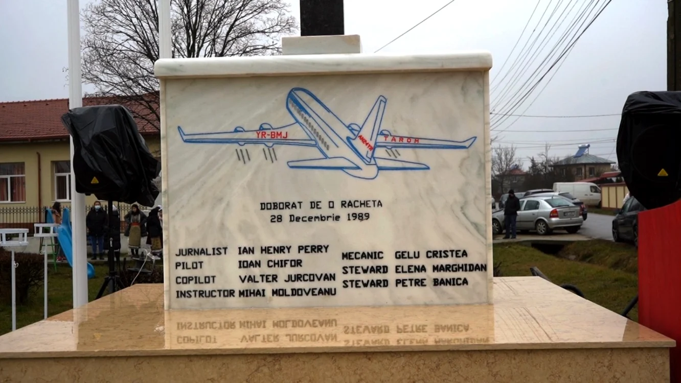 Monument aviatic Vişina. FOTO