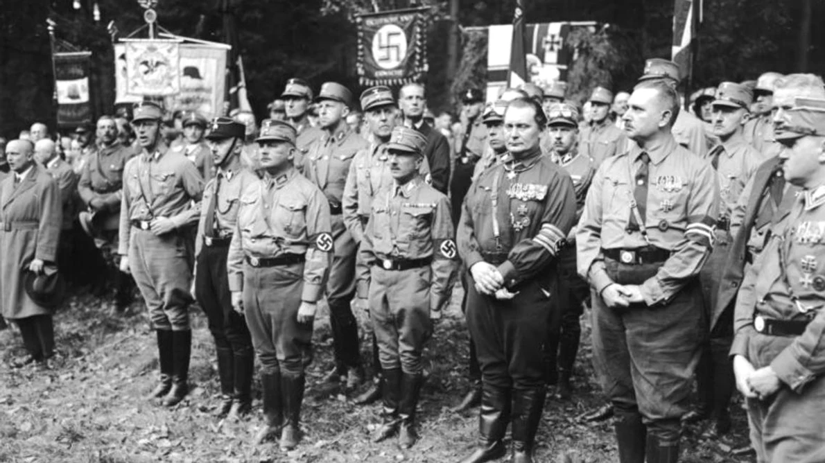 Calendar 30 iunie: 1934 „Noaptea cuțitelor lungi”, începutul primei mari operațiuni de epurare a adversarilor lui Adolf Hitler din Germania jpeg