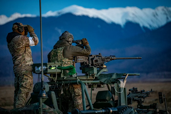 FOTO Headquarters Multinational Division South East: HQ MNDSE