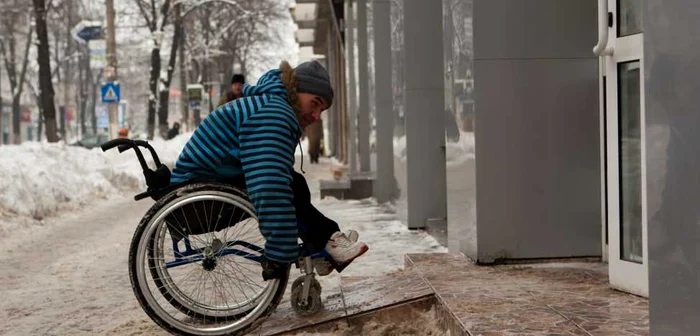 Asistenţii persoanelor cu dizabilităţi vor protesta în faţa ministerului Muncii FOTO Adevărul