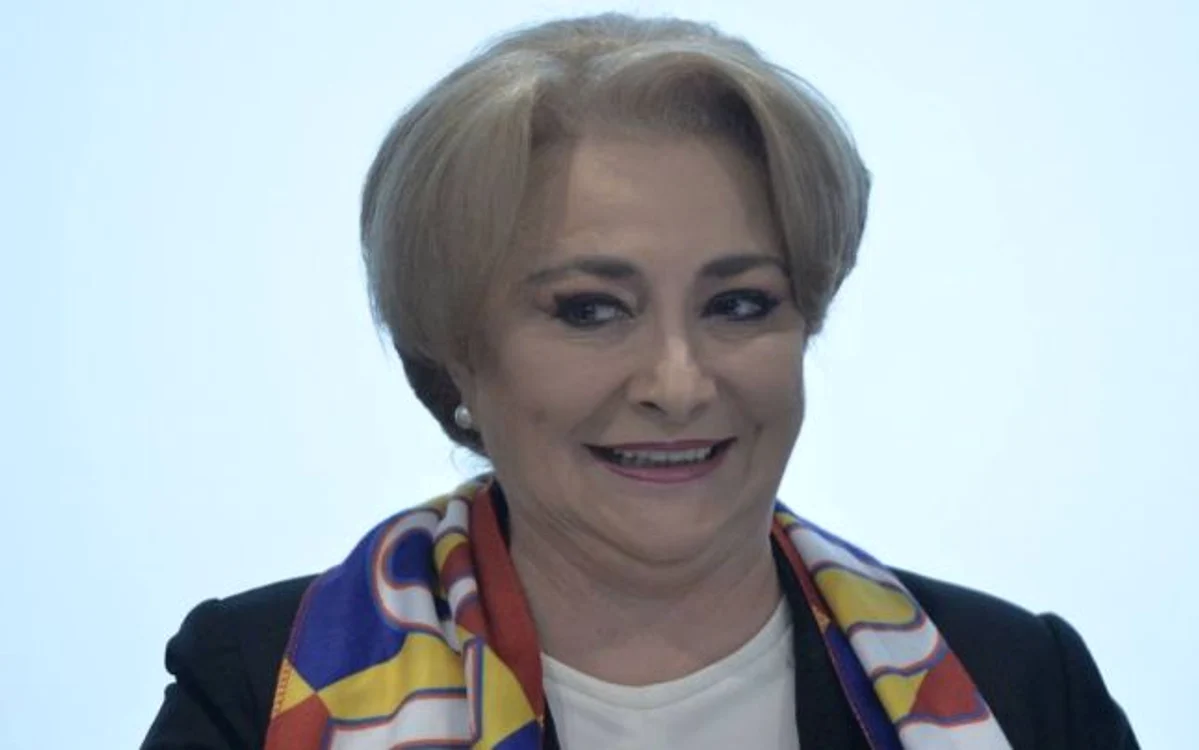 
    Premierul Viorica Dăncilă s-a remarcat, vineri (5 octombrie), aflată în vizită de lucru la Bacău, printr-un nou şir de gafeFOTO: adevarul.ro  