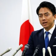 Shinjirō Koizumi ministrul japonez al apararii jpg