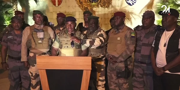 militari Gabon anuntand preluarea puterii puci 30 august 2023 foto AFP jpg