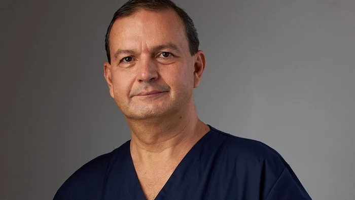 Dr. Cristian Nițescu, medic primar în chirurgie plastică și estetică, doctor în științe medicale