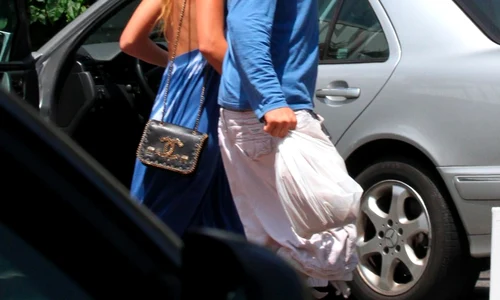 tk3s blivelyldicaprioexclu081911 03 jpeg