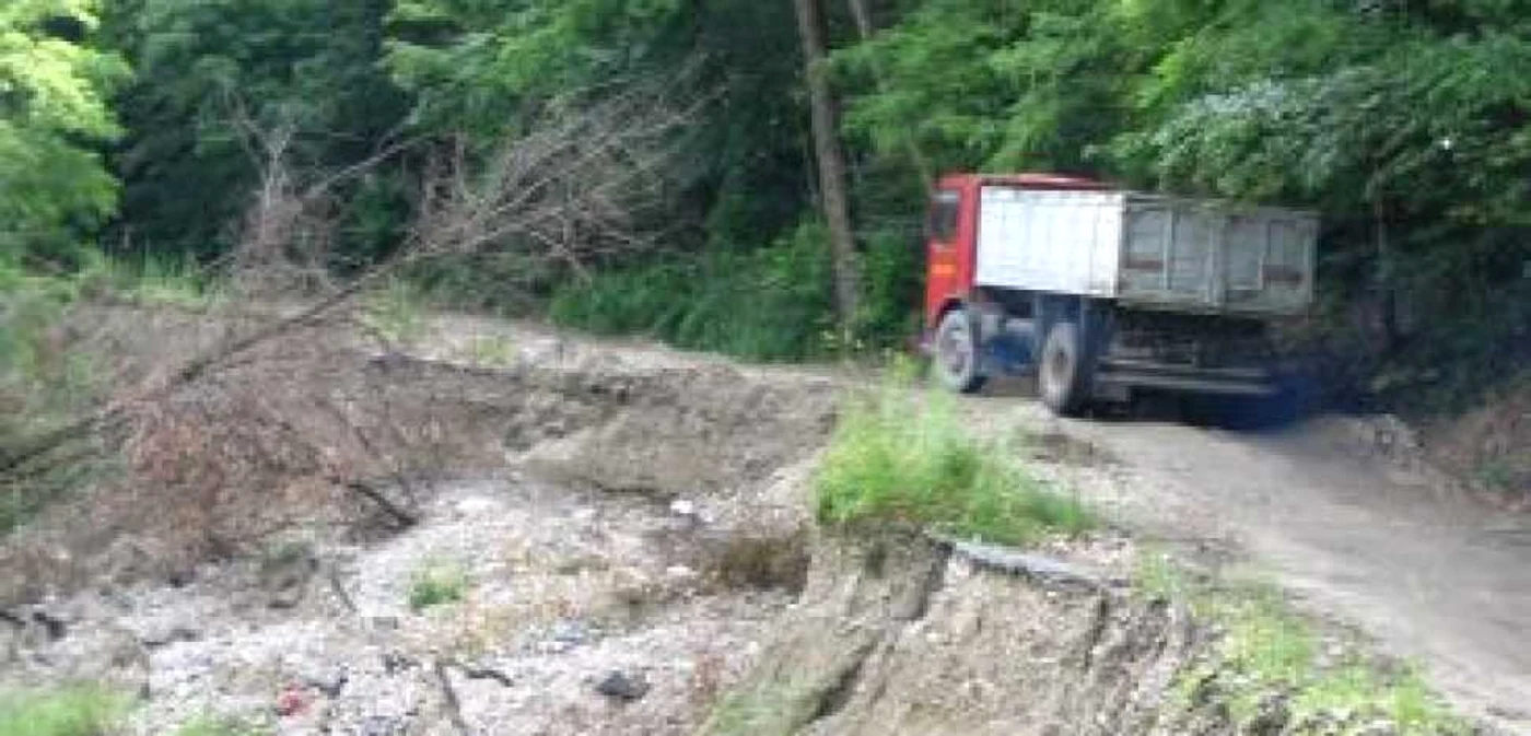 Râmnicu Vâlcea: Varianta ocolitoare a Văii Oltului este un drum naţional care se opreşte într-o poieniţă