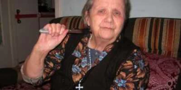 Victoria Dragoş ne arată cum a fost ameninţată cu cuţitul