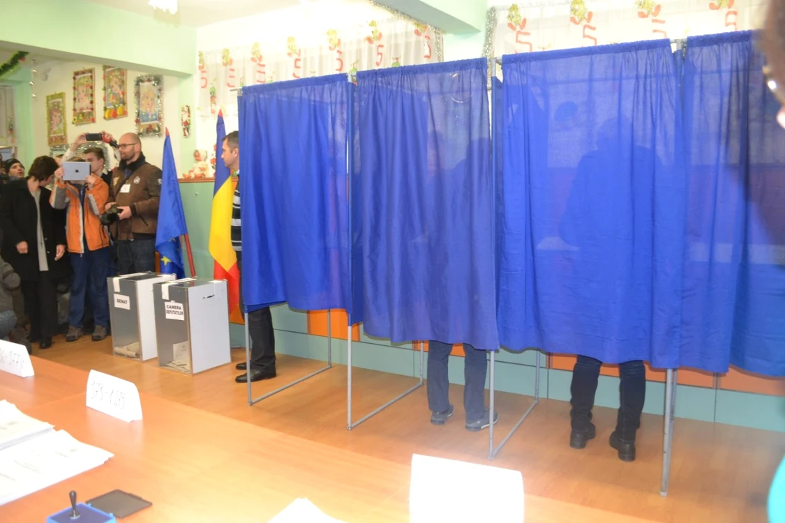 Bărbatul este acuzat că a votat în două secţii diferite FOTO Andreea Vilcovschi