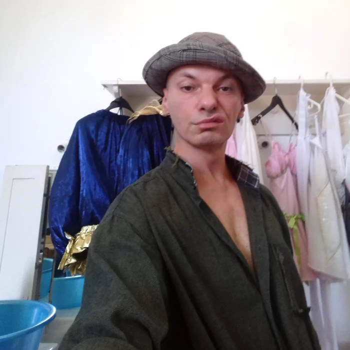 
    El e coregraful Horațiu Cherecheș, care i-ar teroriza pe artiștii de la Teatrul „Oleg Danovski”Foto: Facebook/Horațiu Cherecheș  