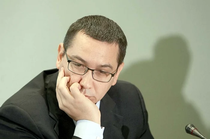 
    Deși se vorbește din ce în ce mai mult despre posibila demisie a lui Victor Ponta, acesta este hotărât să râmână în continuare la guverrnareFoto: Arhiva Click!  