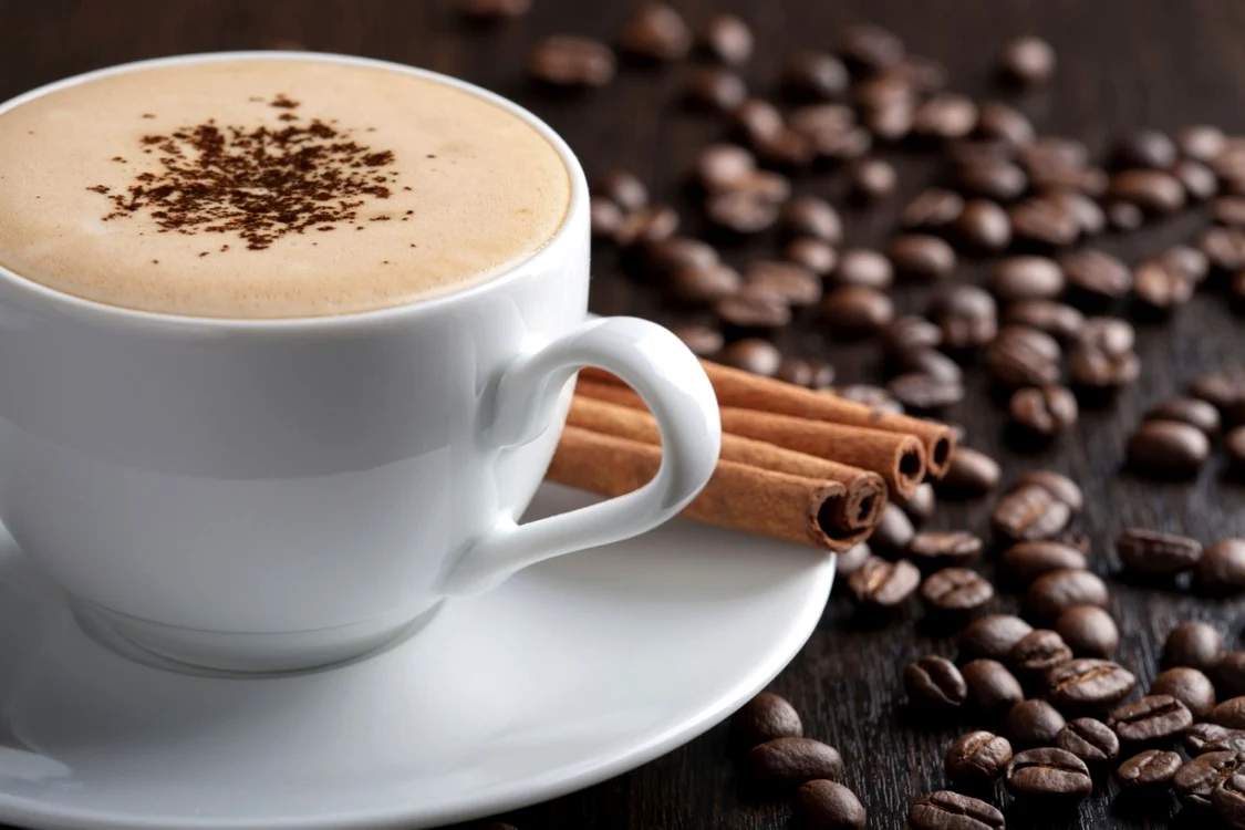 Beneficiile uimitoare ale cafelei cu scorţişoară