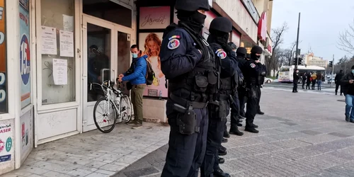 Forţele de ordine au blocat centrul Timişoarei FOTO Ş.Both