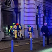 HC84p2EbUAAy P3 jfif