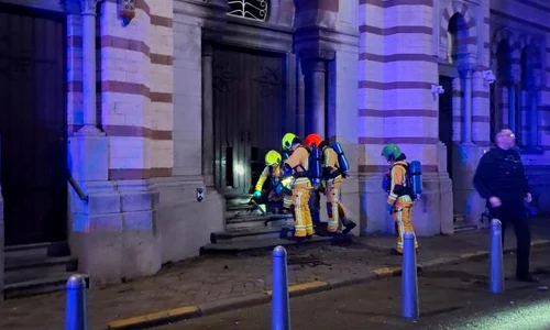 HC84p2EbUAAy P3 jfif