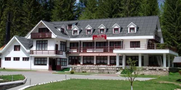 hotelul dagida din sucevita. foto