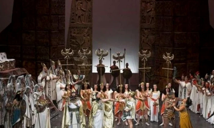 Fragmente celebre din operele "Carmen" şi "Faust", la Promenada Operei din 1 septembrie  Intrarea este liberă! jpeg