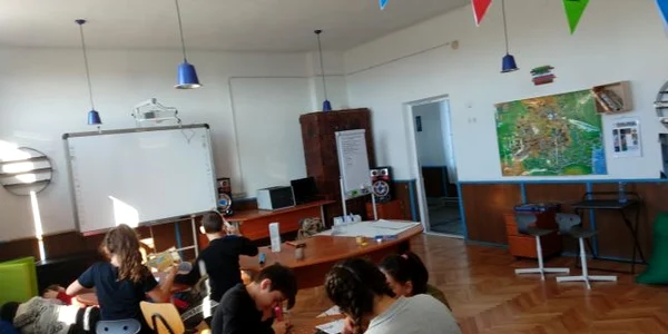 sala dezafectata club elevi curtea de arges