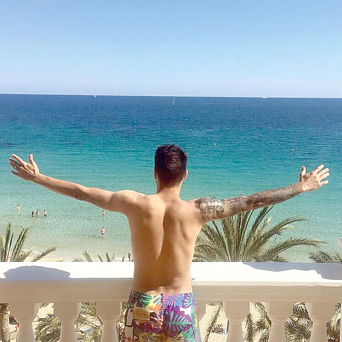 Pârvulescu, care aparţine încă de Steaua, într-o poză artistică