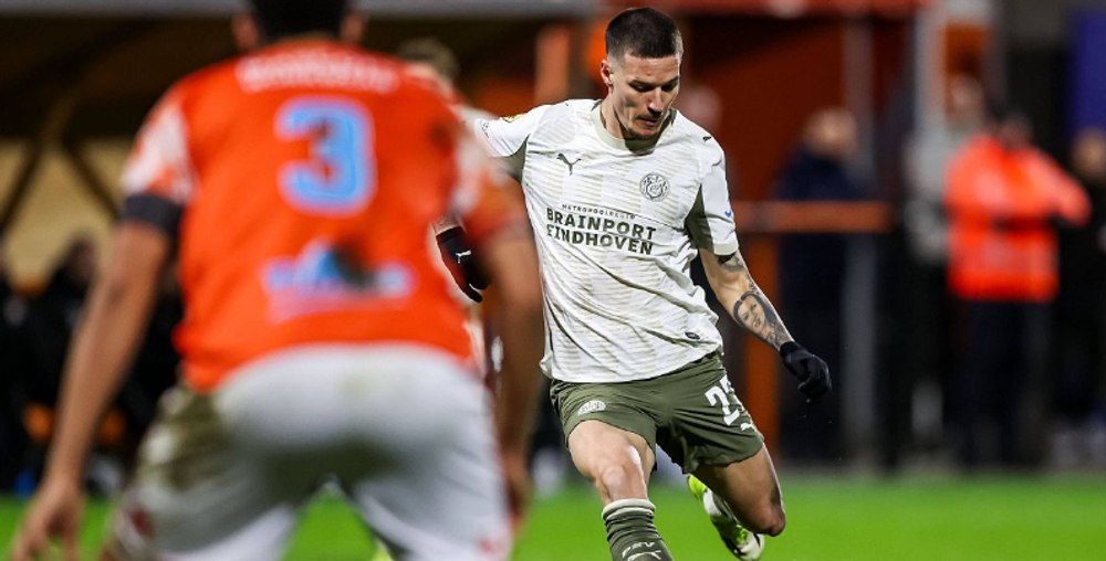Dennis Man își pune amprenta pe sezonul lui PSV. A livrat încă un gol de milioane pentru olandezi