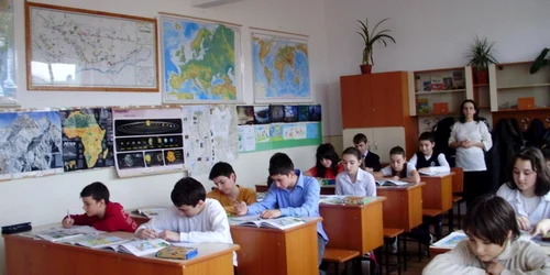 Căutăm profesorii cu care oraşul se mândreşte