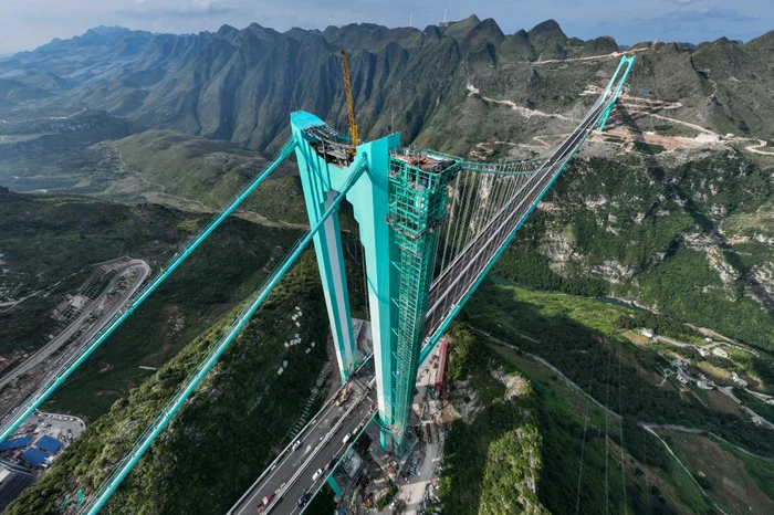 Podul Huajiang Grand Canyon FOTO: X