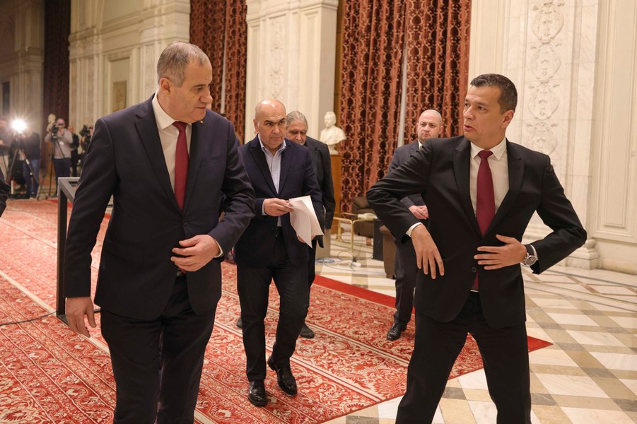 PSD vrea să relanseze economia. Cu deficit bugetar de 10%. Se crede în comunism...