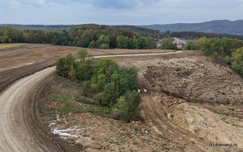 Autostrada cu tuneluri, zona alunecării de teren octombrie 2025 Foto Daniel Guță ADEVĂRUL (2) jpg