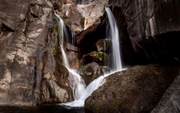 Cascada Bridalveil din Parcul Naţional Yosemite FOTO Shutterstock